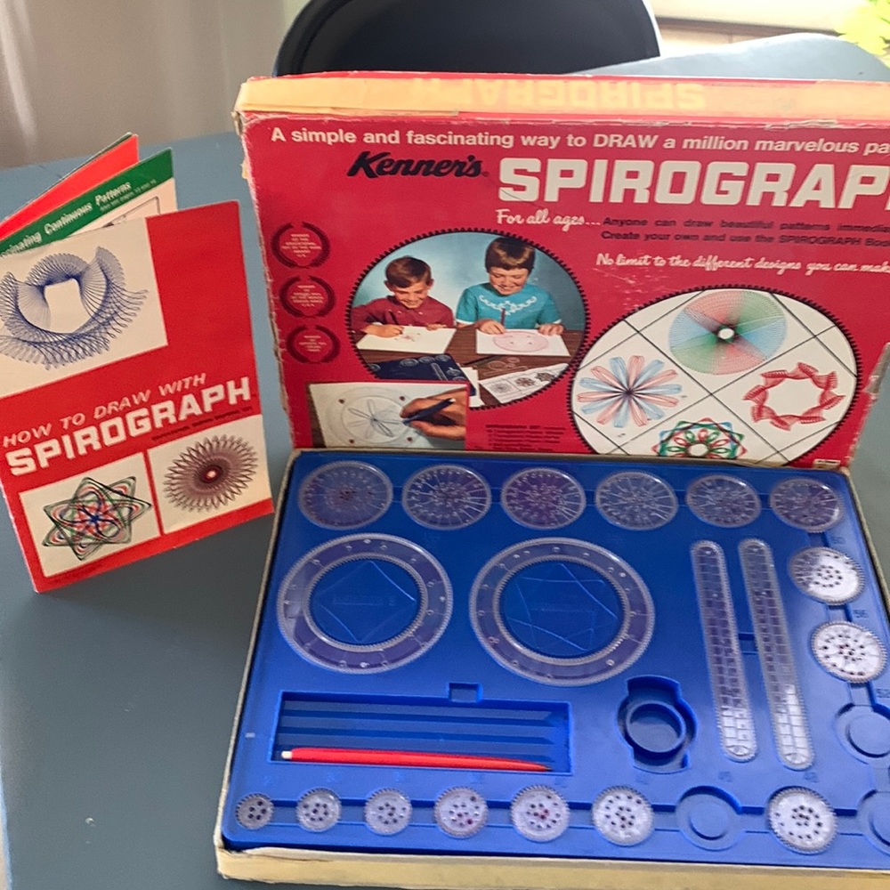 1967 Vintage Kenner’ Spirograph. 19 of 23 design wheels. First issue box No 401